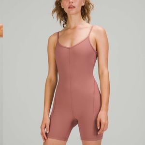 Lululemon Ribbed Contoured Yoga Unitard 6" Length
Spiced Chai. Size 8